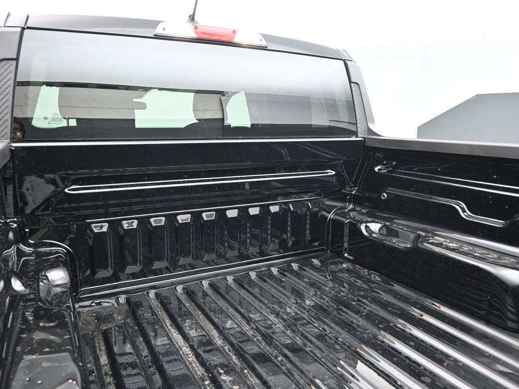 New 2026 Ford Maverick XL image 19