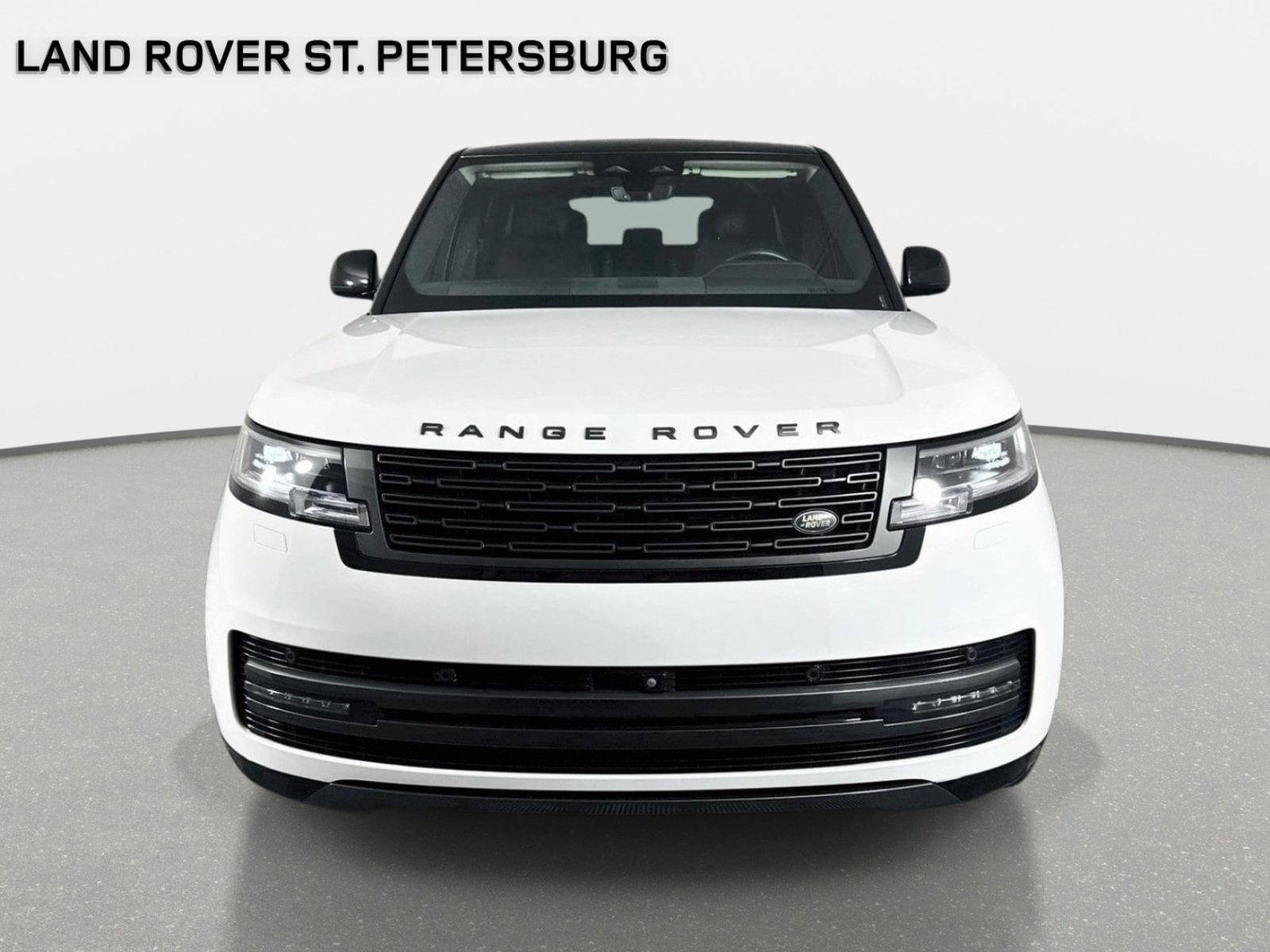 Used 2024 Land Rover Range Rover SE AWD/4WD image 2