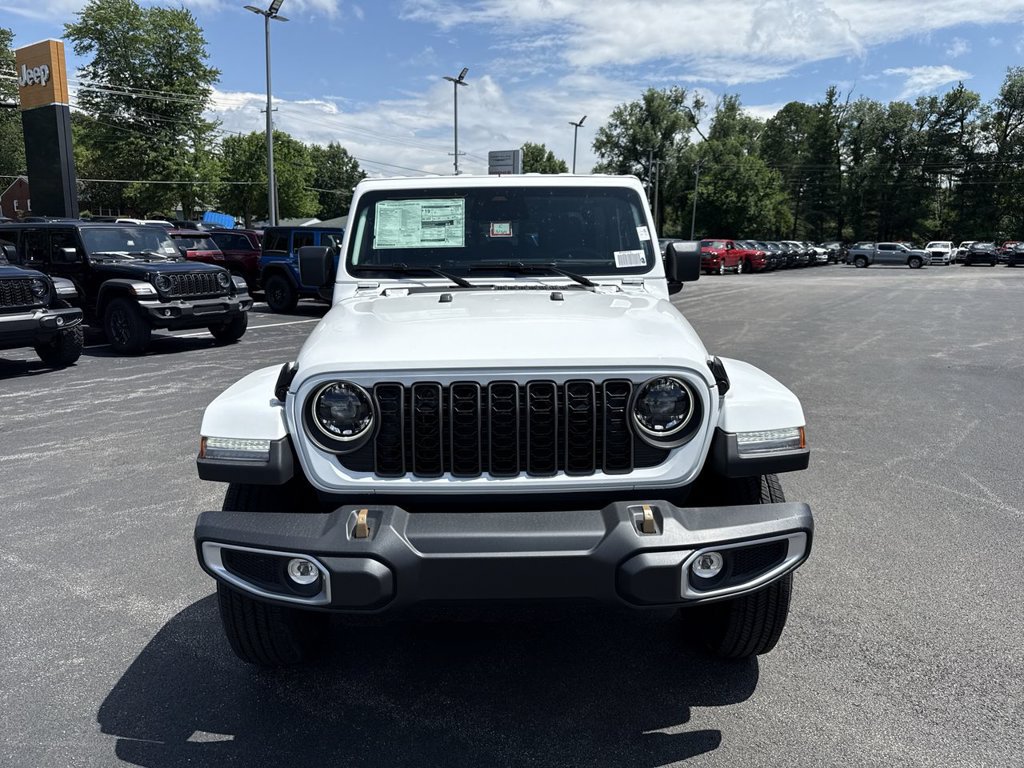 New 2026 Jeep Gladiator Sport AWD/4WD image 16