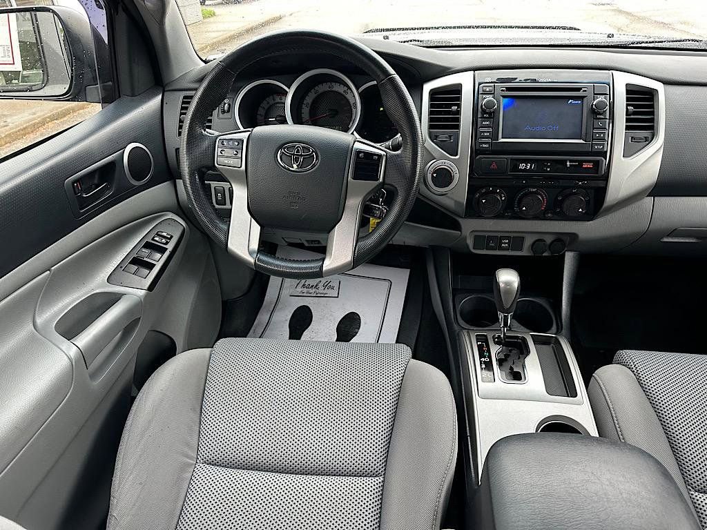 Used 2013 Toyota Tacoma 4x4 Double Cab w/ TRD Off-Road Pkg image 17