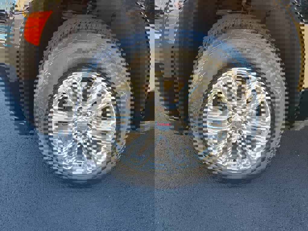 Used 2022 GMC Yukon SLT w/ SLT Luxury Package image 11