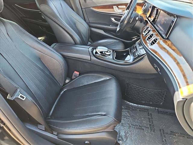 Used 2018 Mercedes-Benz E 300 image 22