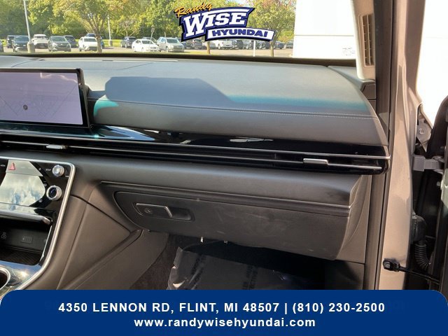 Used 2025 Genesis GV80 2.5T Standard AWD/4WD image 42