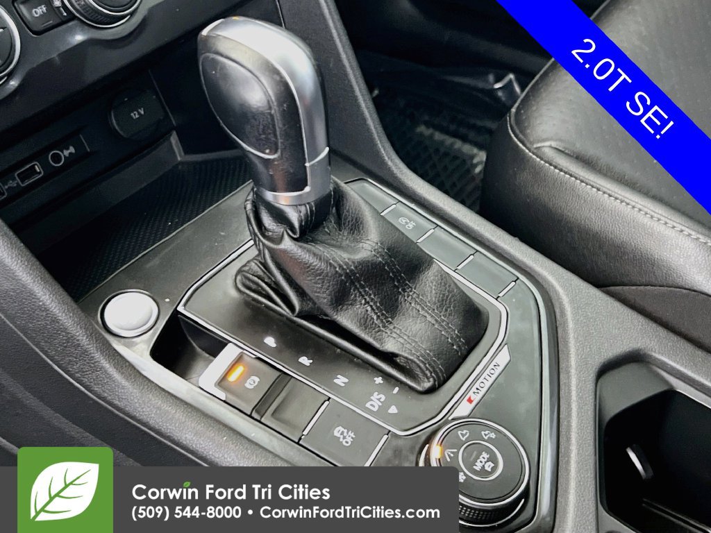 Used 2018 Volkswagen Tiguan SE w/ 3rd Row Seat Package AWD/4WD image 9
