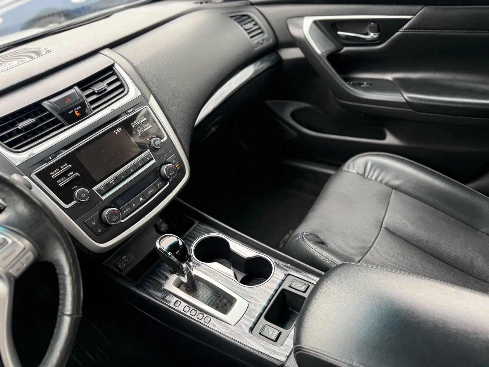 Used 2017 Nissan Altima 2.5 SL w/ Moonroof Package image 17