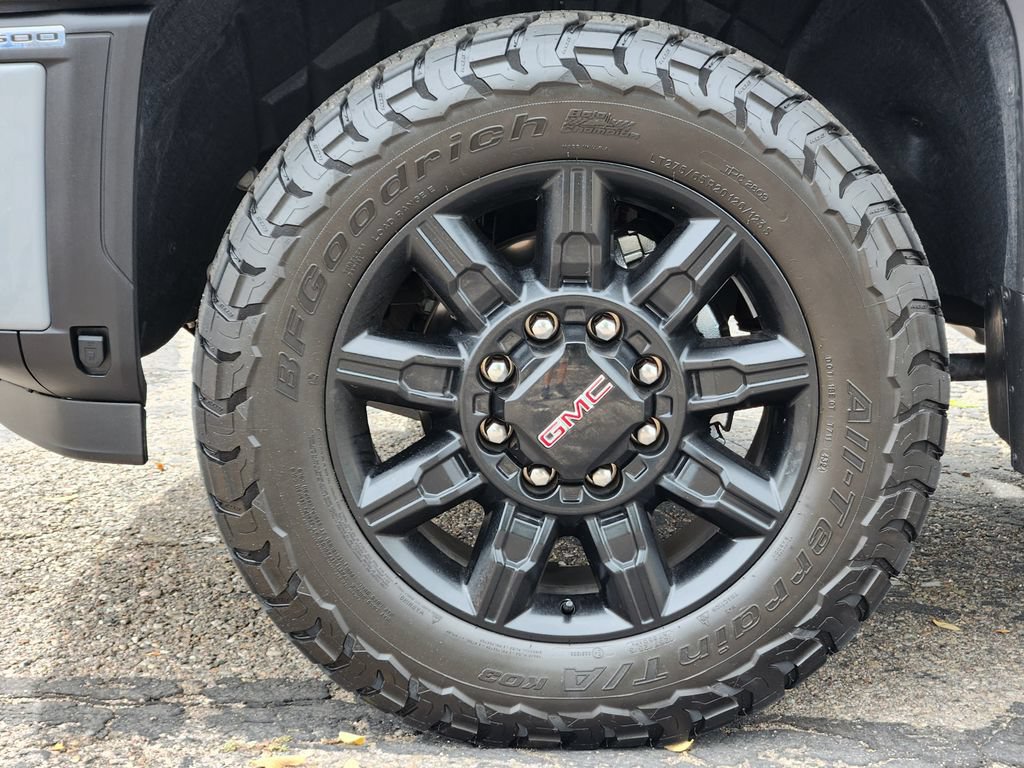 Used 2025 GMC Sierra 3500 AT4 w/ AT4 Premium Plus Package AWD/4WD image 12
