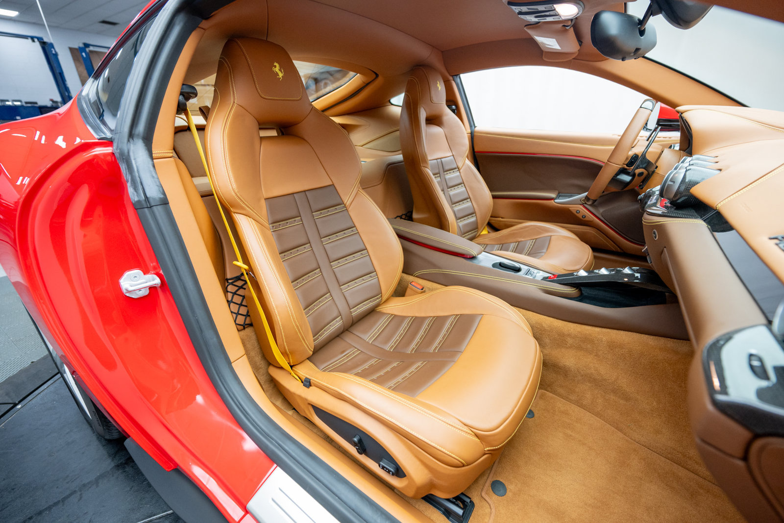Used 2016 Ferrari F12 Berlinetta RWD image 13