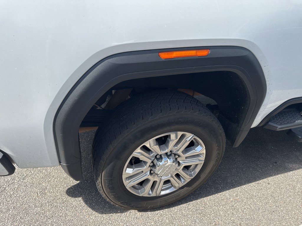 Used 2023 GMC Sierra 2500 Denali image 5