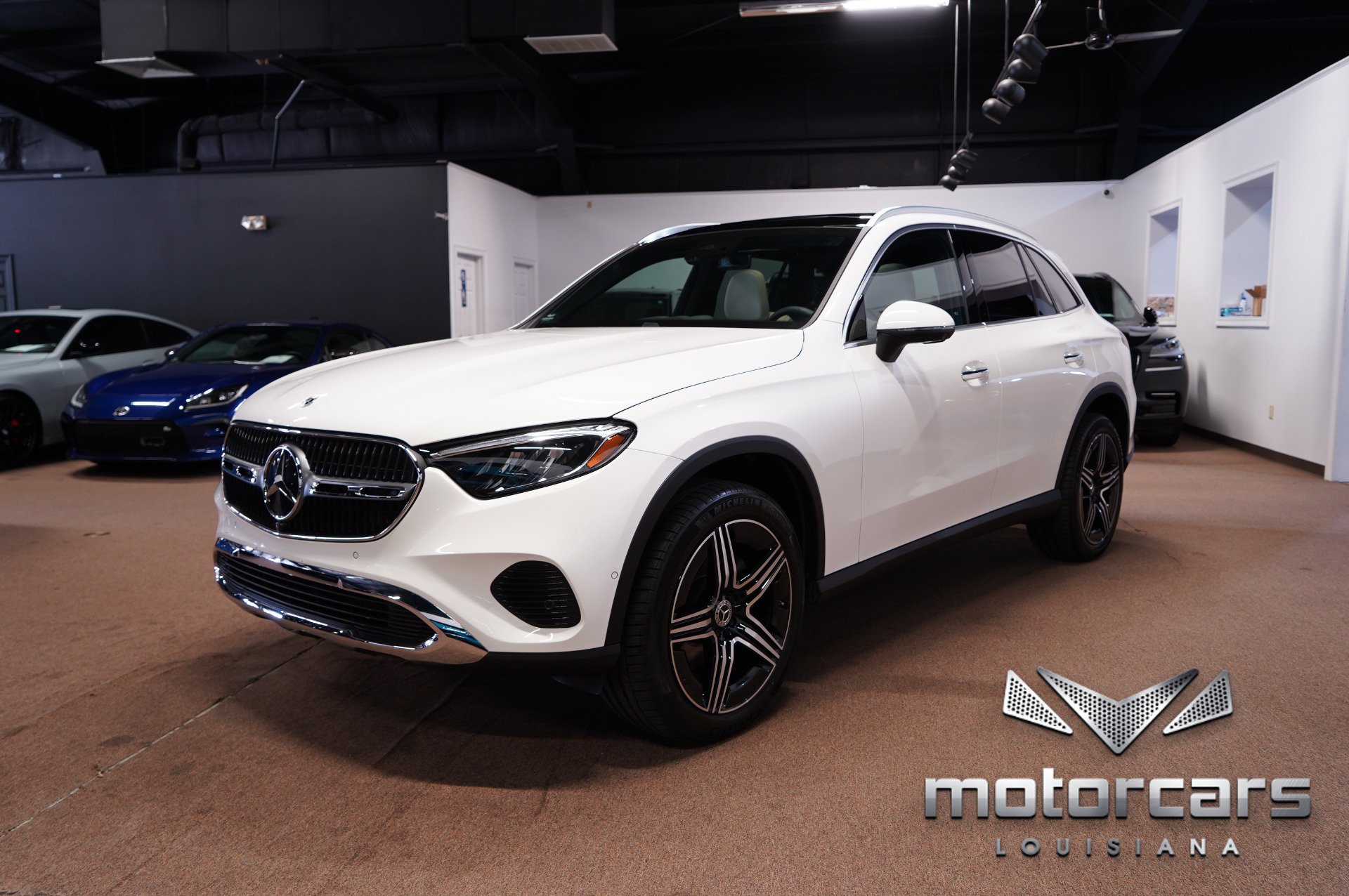 Used 2026 Mercedes-Benz GLC 300 image 3