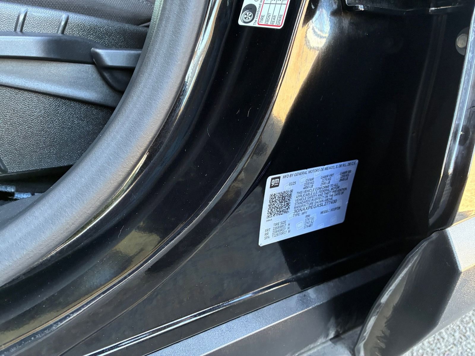 Used 2025 Chevrolet Equinox LT AWD/4WD image 29