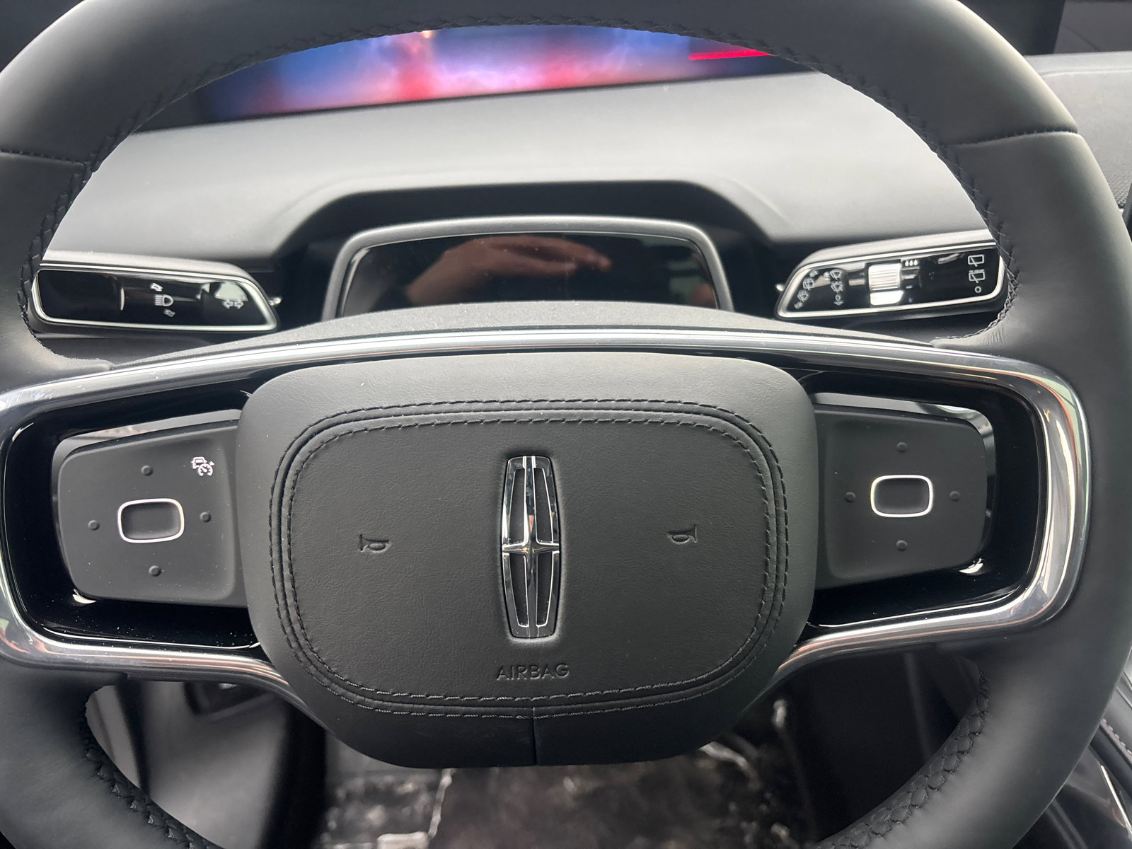 New 2026 Lincoln Nautilus Reserve w/ Jet Appearance Package AWD/4WD image 16