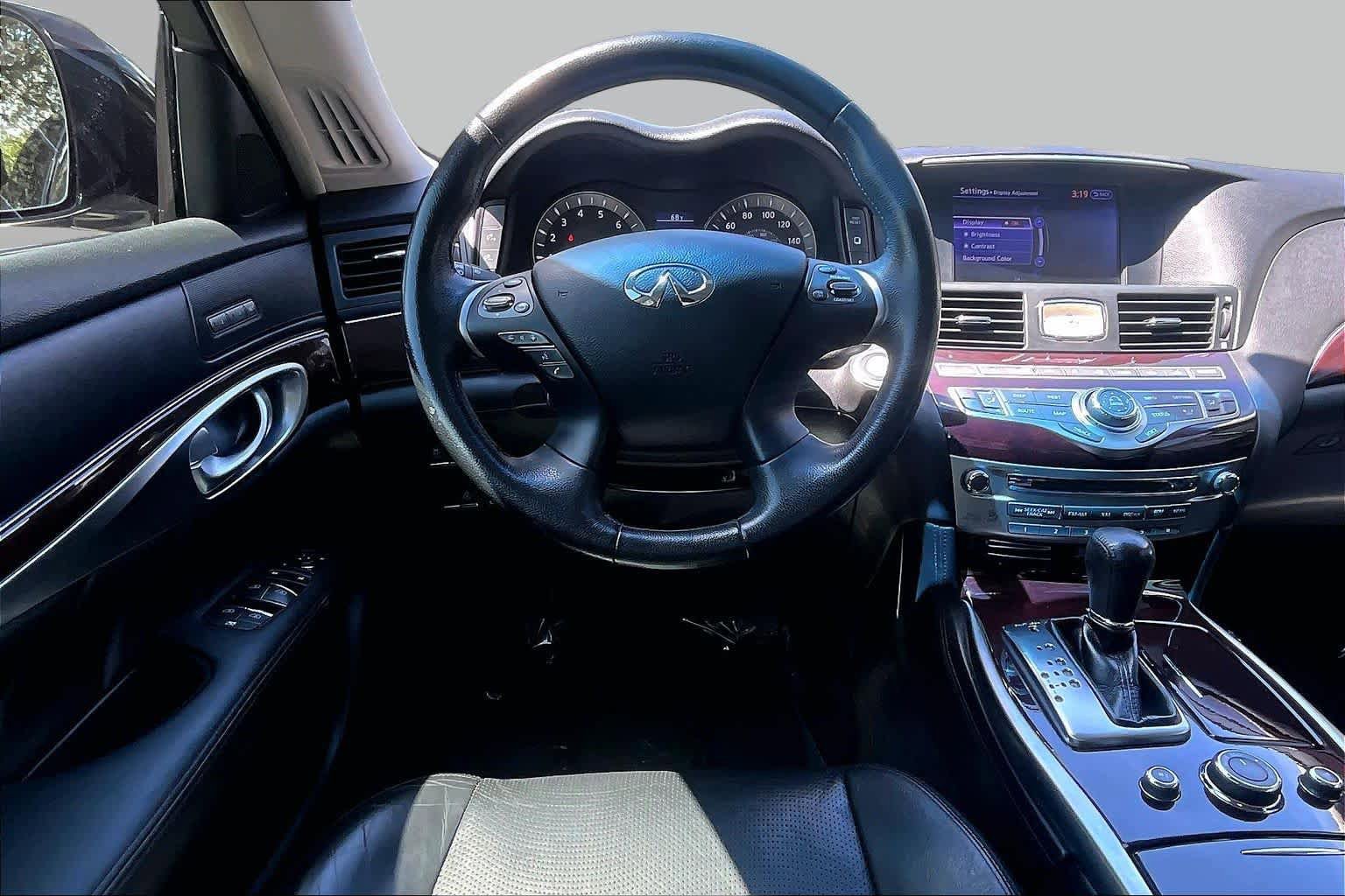 Used 2013 INFINITI M37 w/ Premium Pkg RWD image 5