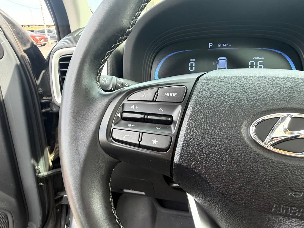 Used 2024 Hyundai Venue SEL FWD image 33
