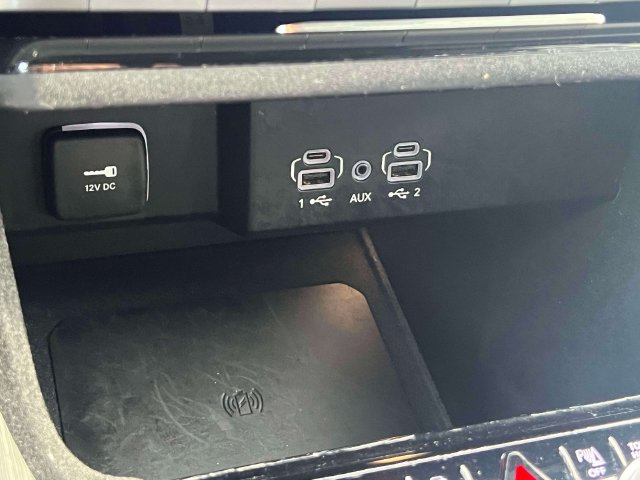 Used 2024 Jeep Wagoneer Series II AWD/4WD image 30
