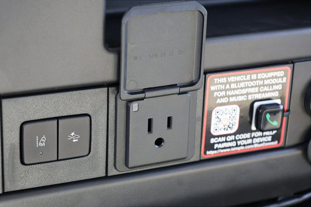 New 2025 Chevrolet Express 2500 w/ Driver Convenience Package RWD image 63