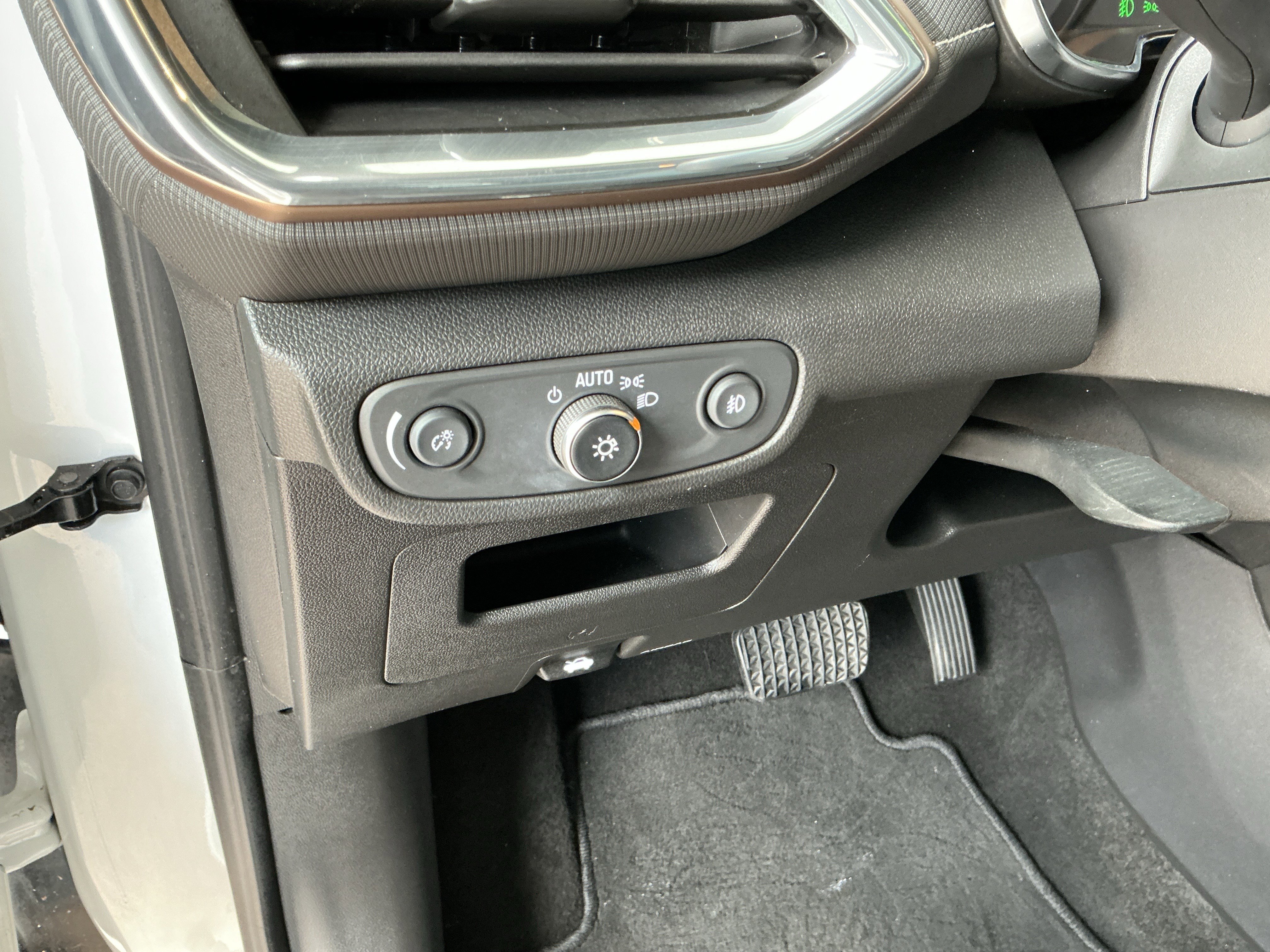 Used 2022 Chevrolet TrailBlazer ACTIV image 26