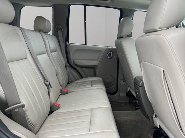 Used 2005 Jeep Liberty Limited image 23