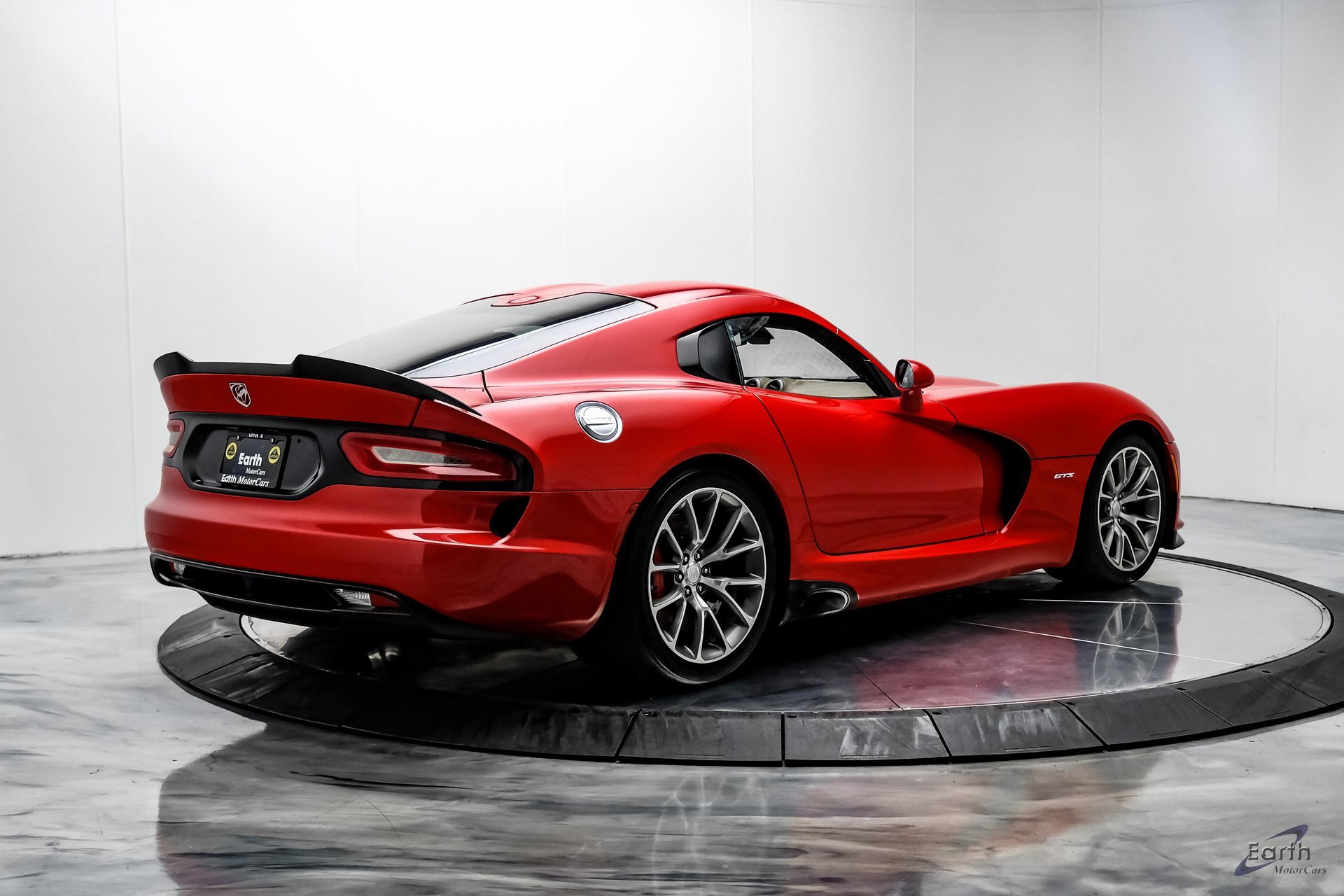 Used 2014 SRT Viper GTS w/ GTS Laguna Interior Package image 13