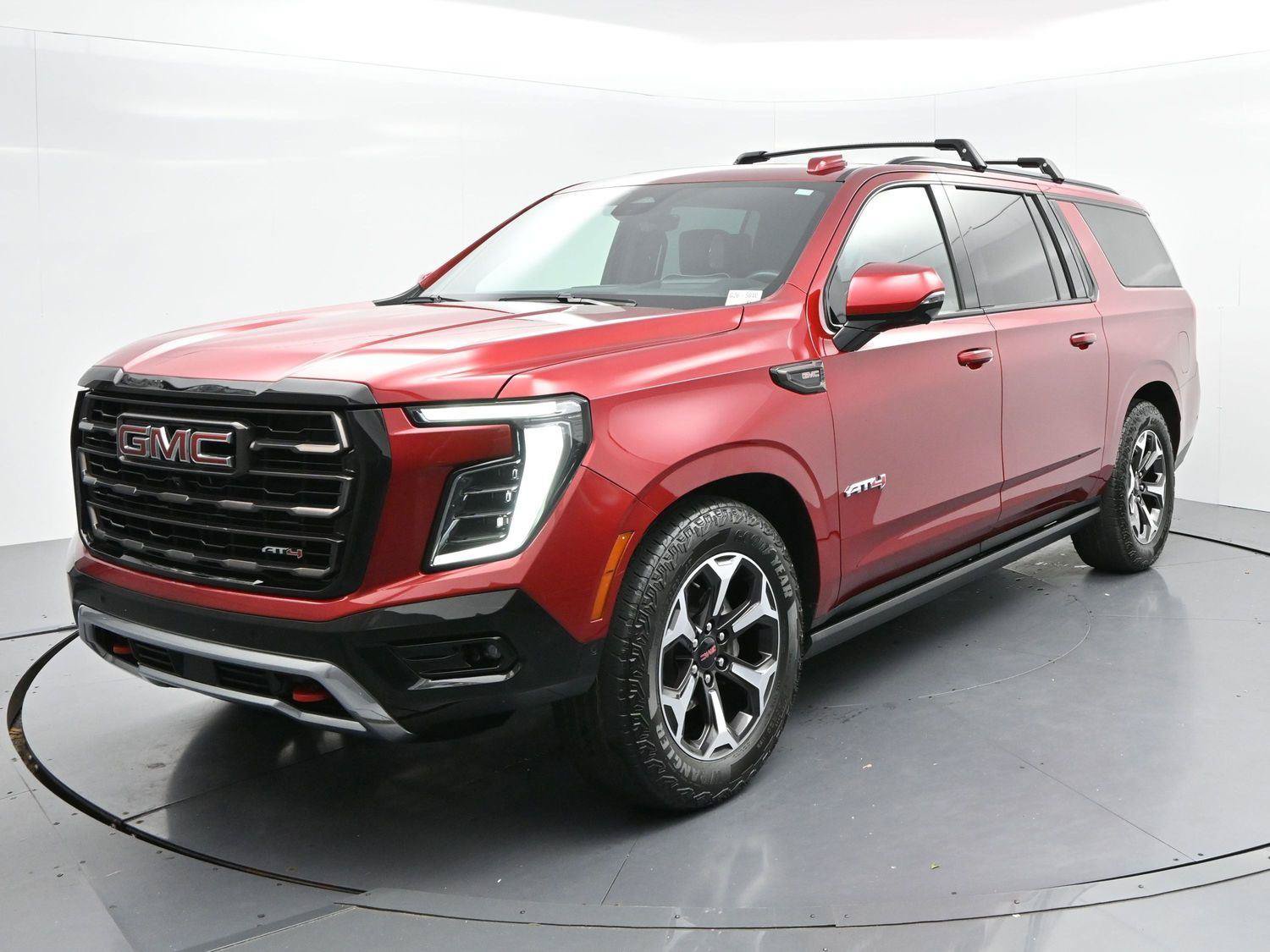 Used 2025 GMC Yukon XL AT4 Ultimate AWD/4WD image 3