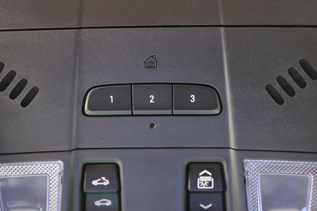 Used 2021 Chevrolet Blazer RS w/ Enhanced Convenience Package image 38