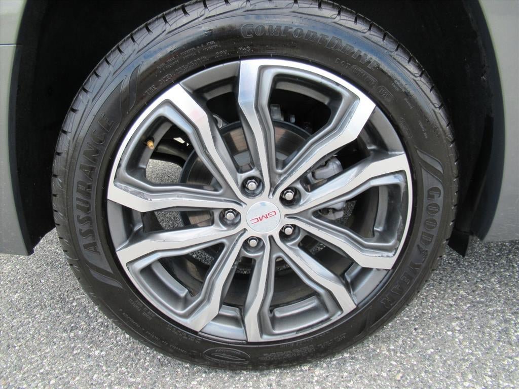 Used 2018 GMC Terrain Denali w/ Advanced Safety Package FWD image 8