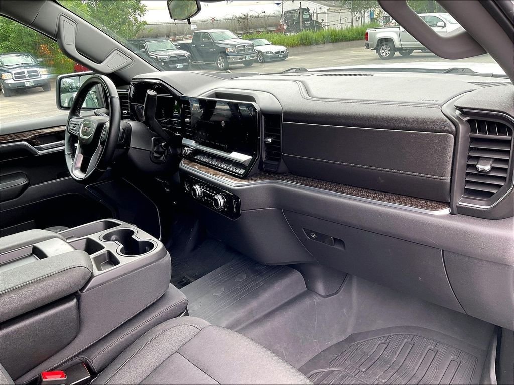 Used 2023 GMC Sierra 1500 Elevation AWD/4WD image 14
