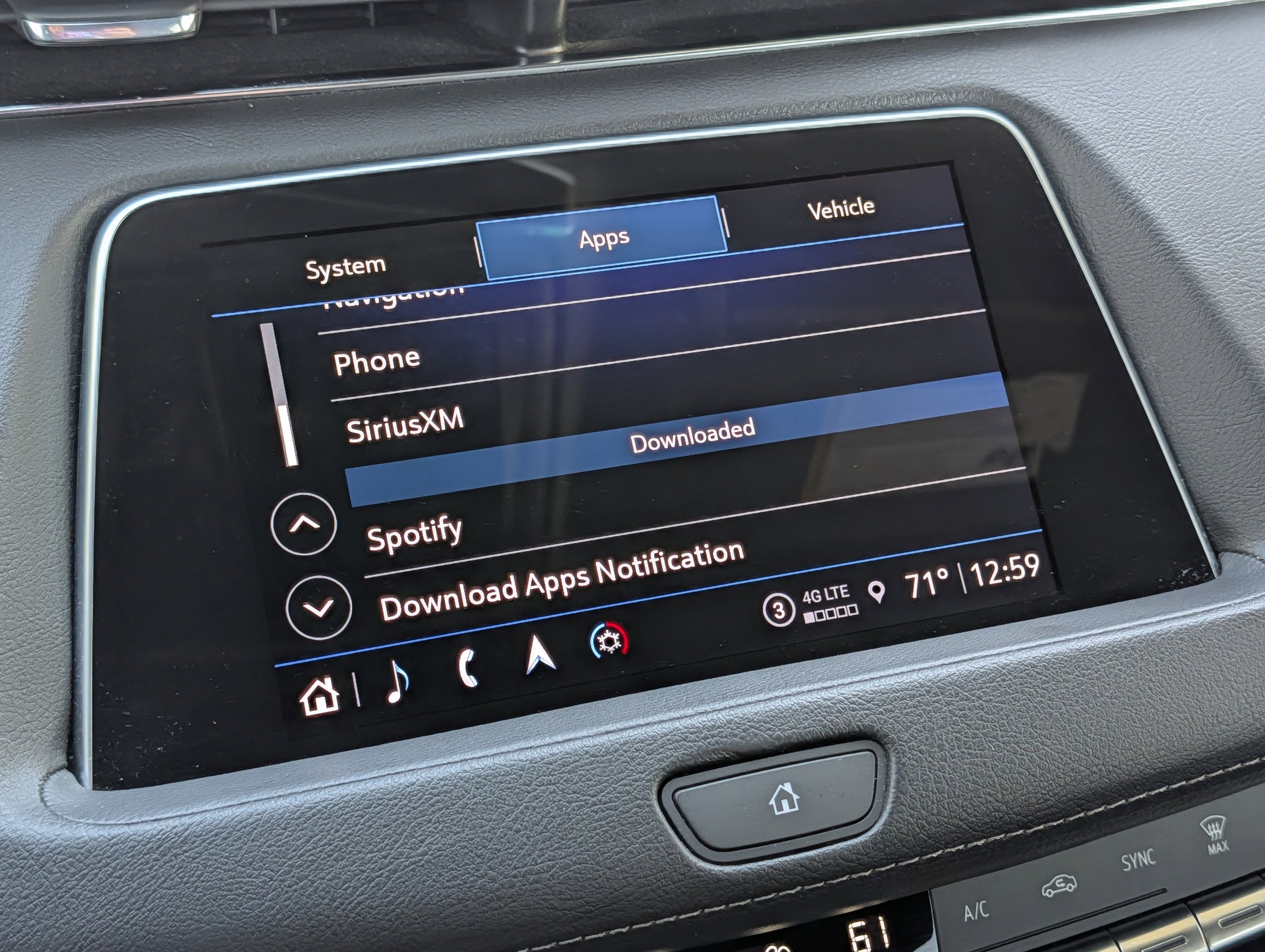 Used 2023 Cadillac XT4 Luxury w/ Cold Weather Package image 46