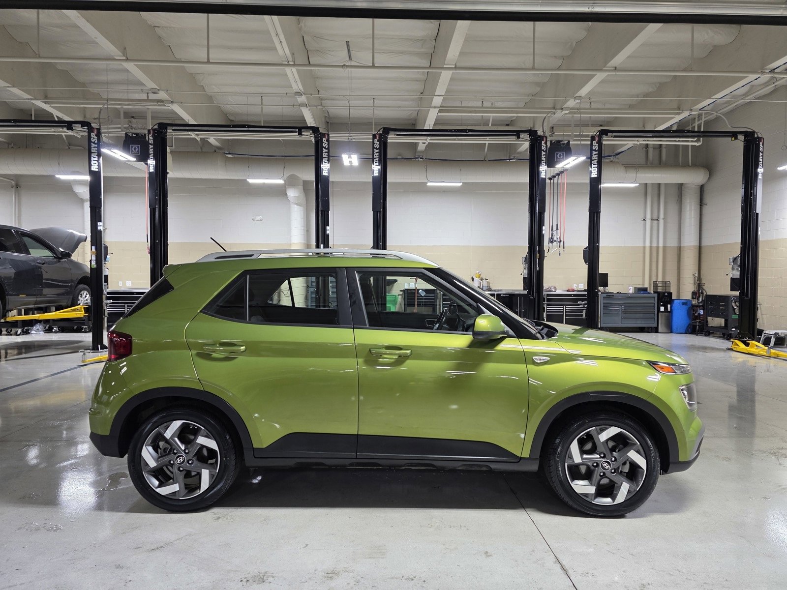 Certified 2023 Hyundai Venue SEL image 8