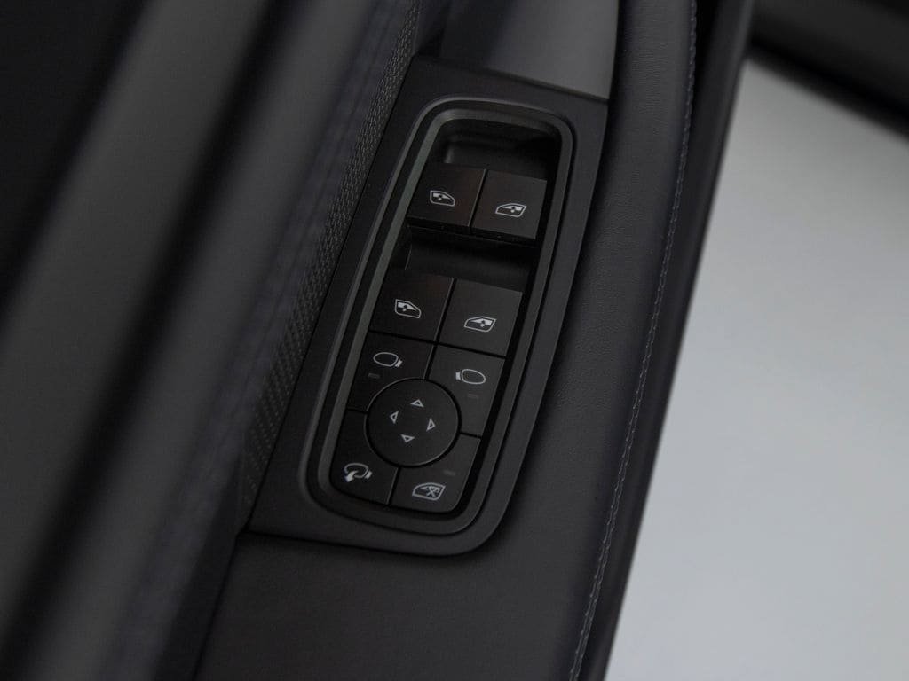 New 2026 Porsche Taycan AWD/4WD image 20