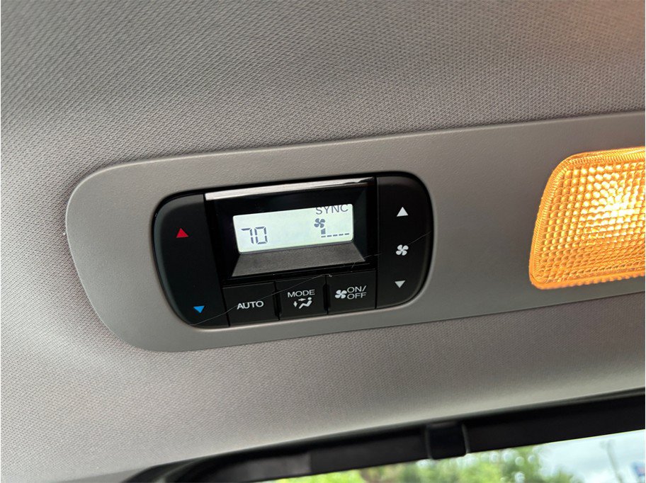 Used 2024 Honda Odyssey EX-L image 37