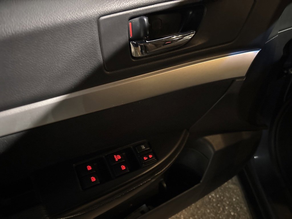 Used 2014 Subaru Outback 2.5i Premium image 8