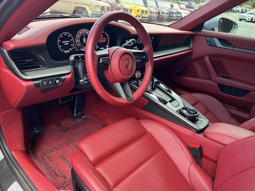 Used 2025 Porsche 911 Carrera image 29