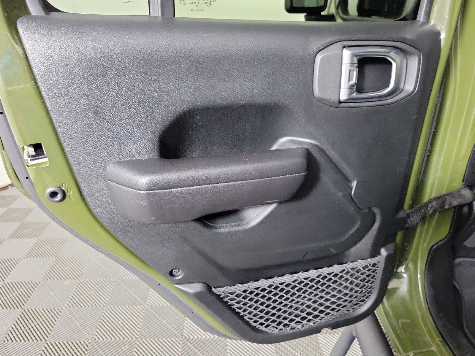 Used 2020 Jeep Wrangler Unlimited Rubicon AWD/4WD image 16