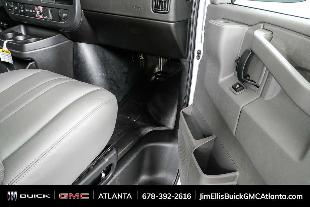 New 2025 GMC Savana 2500 w/ Driver Convenience Package RWD image 19