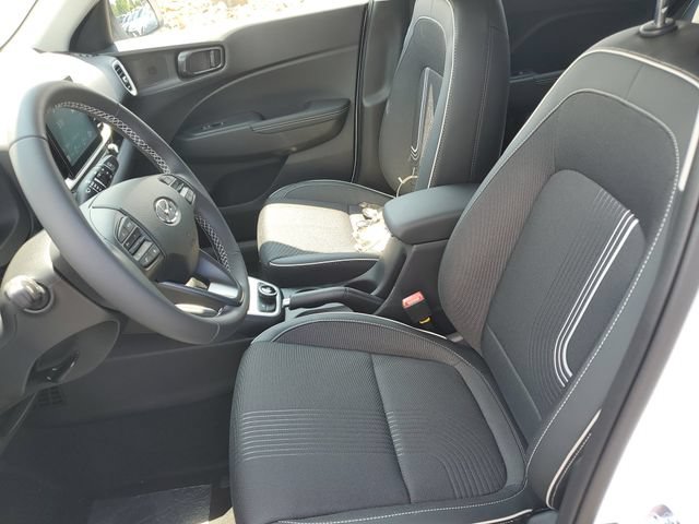 New 2026 Hyundai Venue SEL FWD image 16