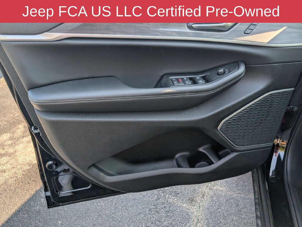 Certified 2026 Jeep Grand Cherokee L Limited w/ Limited Altitude Package RWD image 11