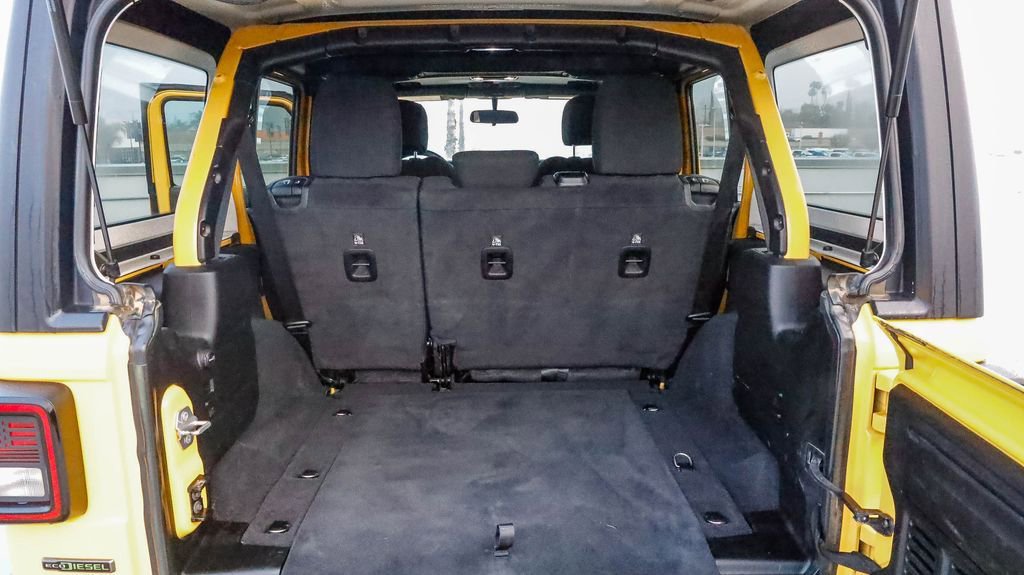 Used 2021 Jeep Wrangler Unlimited Sport image 31