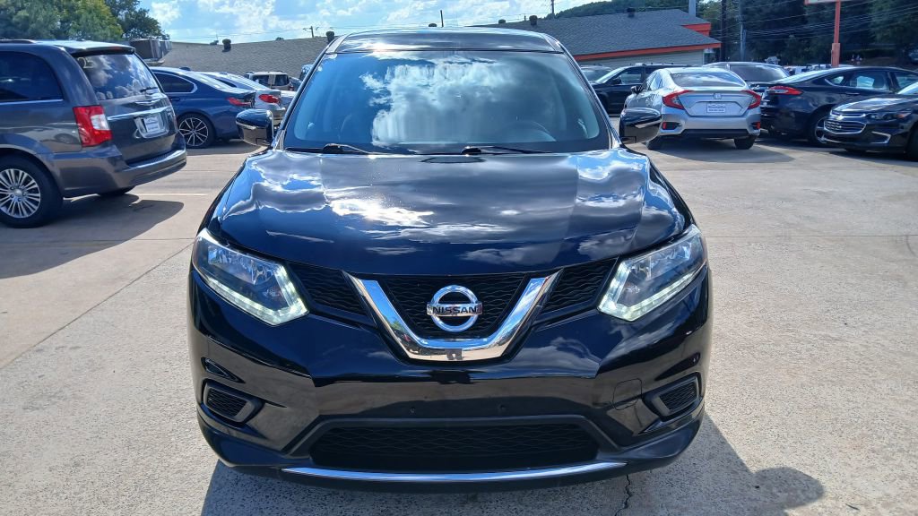 Used 2015 Nissan Rogue S image 2