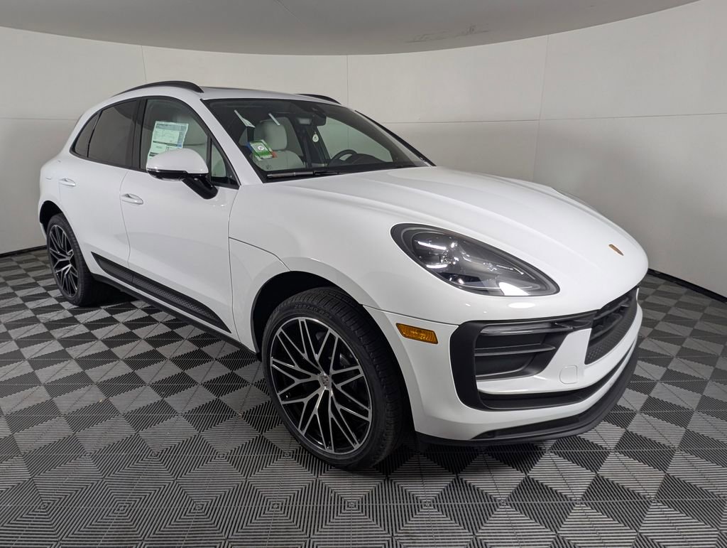 New 2026 Porsche Macan image 9