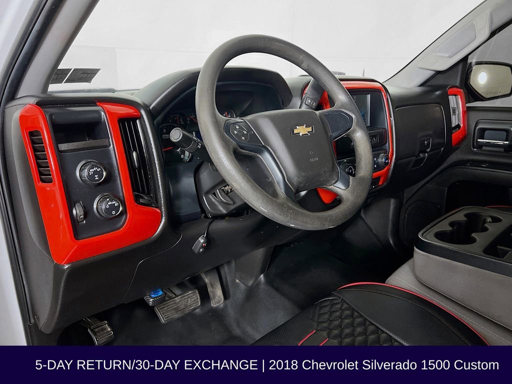 Used 2018 Chevrolet Silverado 1500 Custom image 10