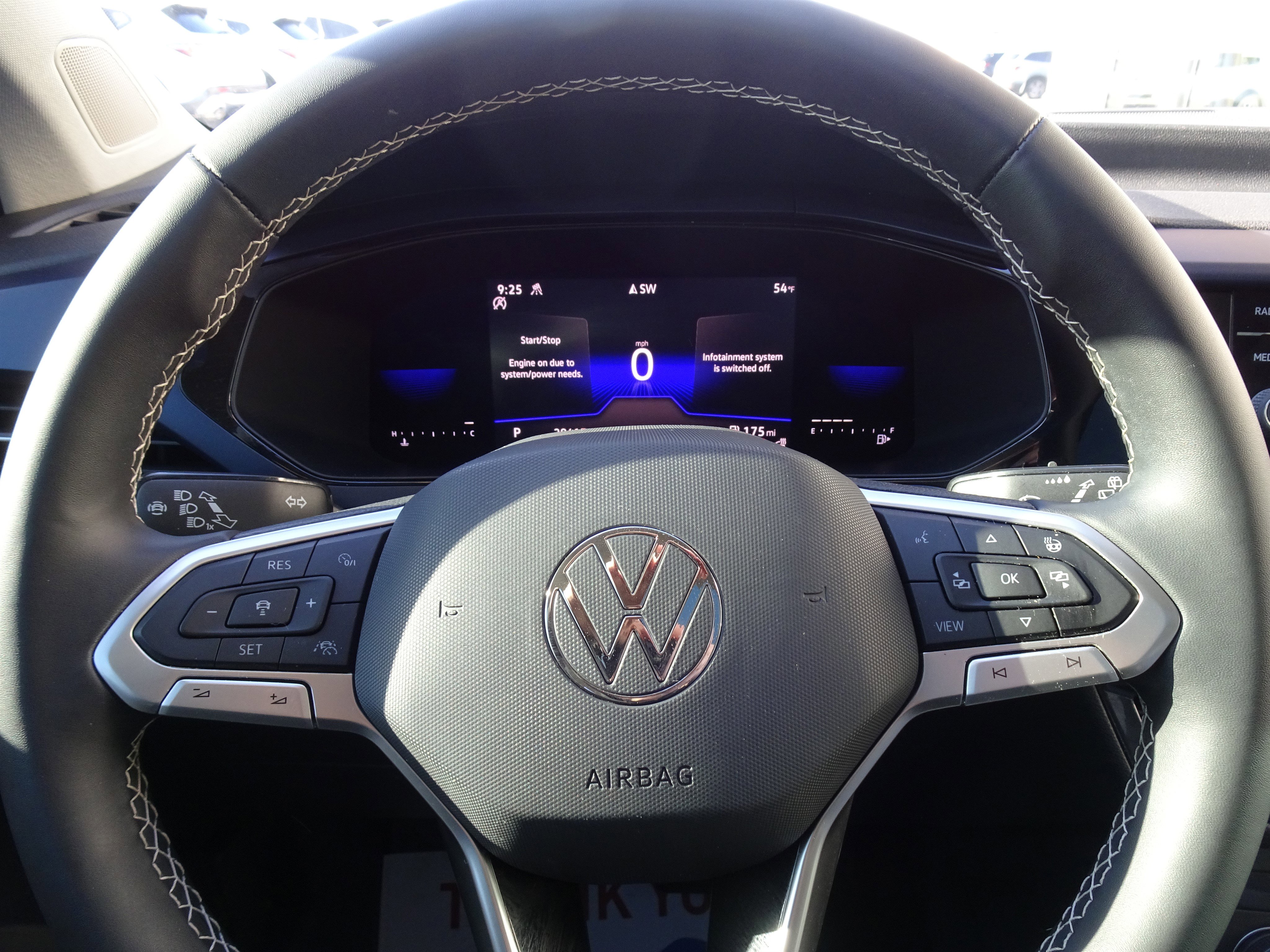 Used 2022 Volkswagen Taos SE w/ Panoramic Sunroof Package image 23