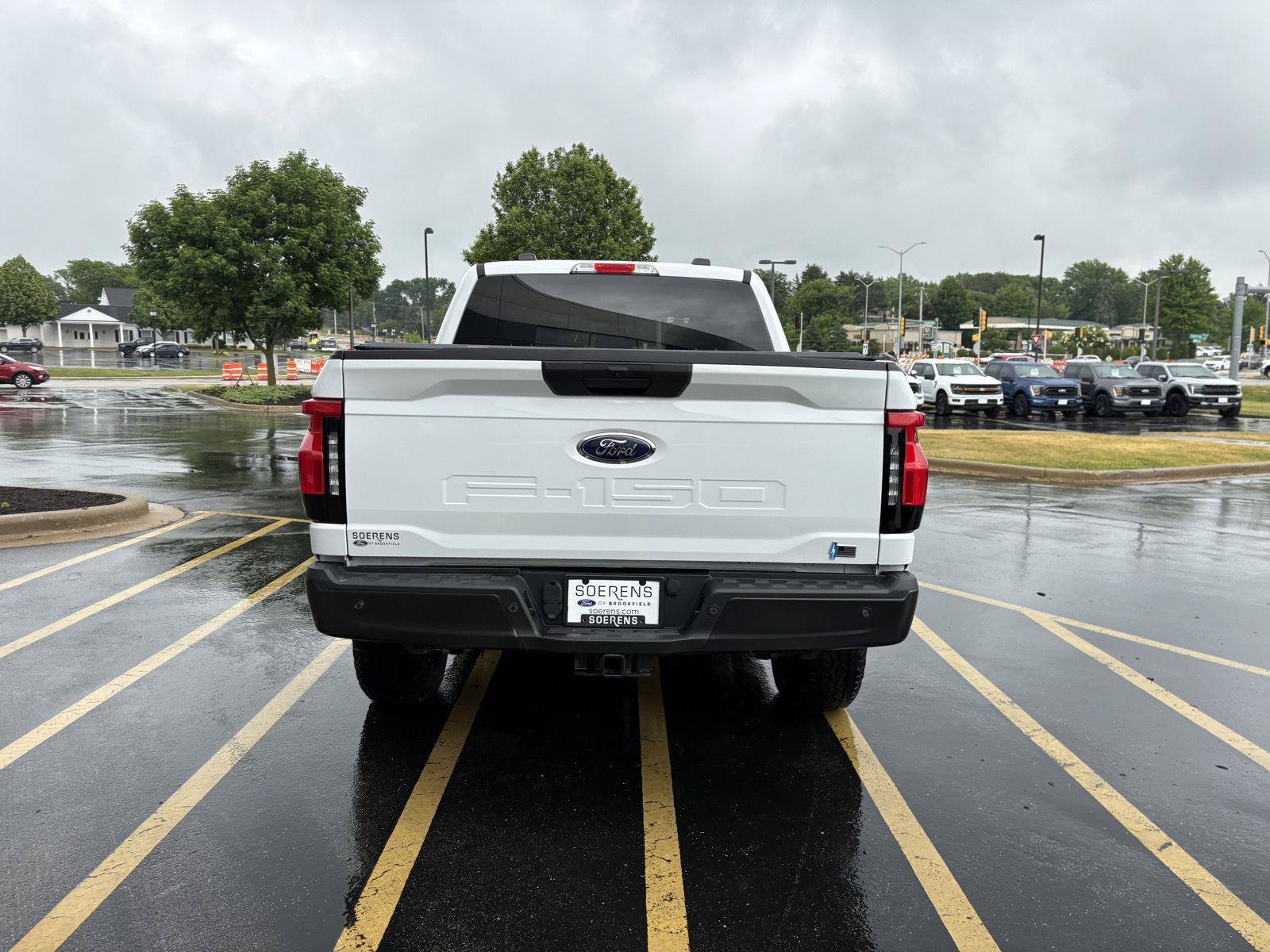 Used 2022 Ford F150 Lightning Pro AWD/4WD image 5