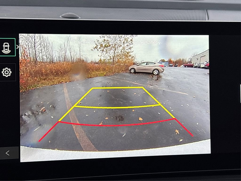 Certified 2025 Kia Sorento LX image 25