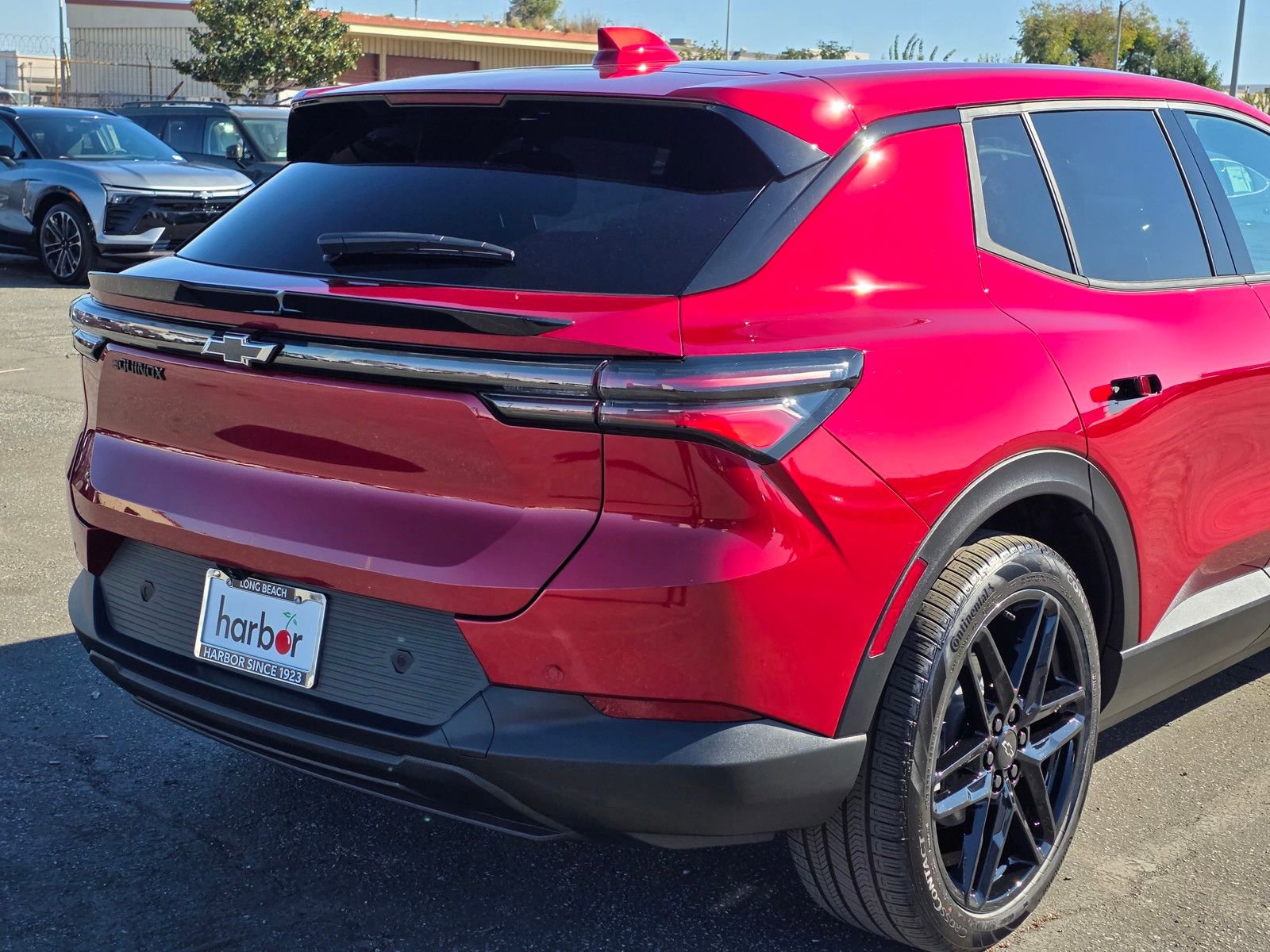 New 2026 Chevrolet Equinox EV LT w/ LPO, Blackout Package image 11