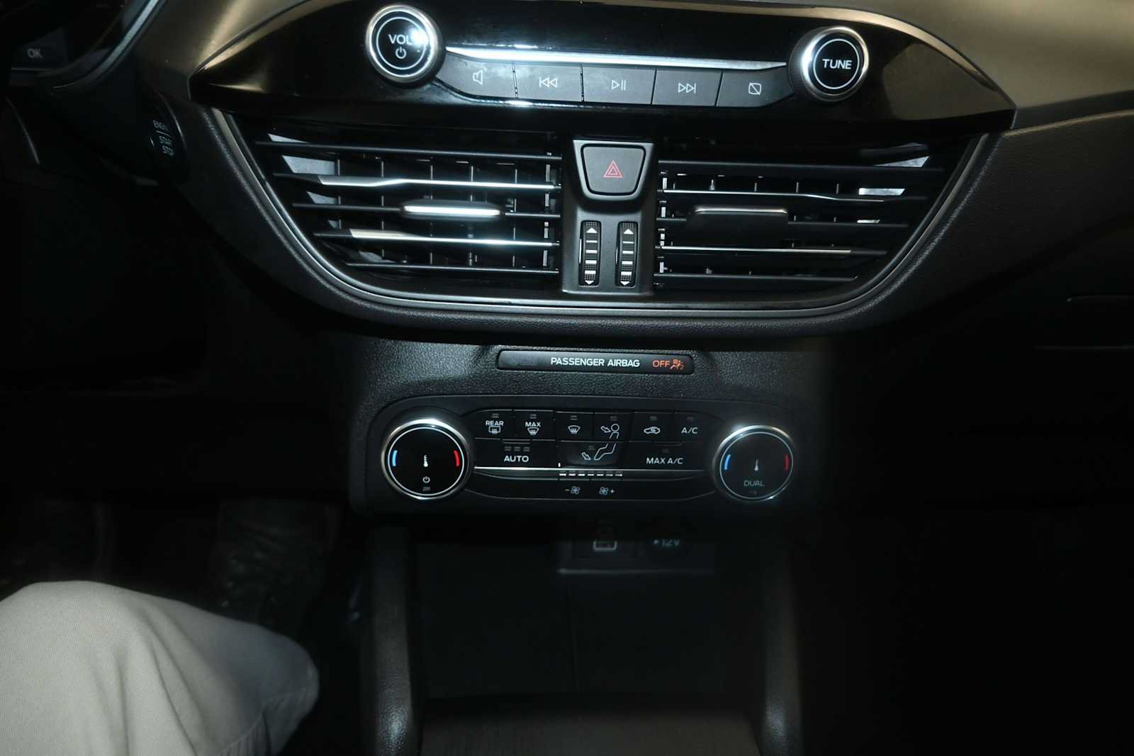 Certified 2025 Ford Escape Active FWD image 23