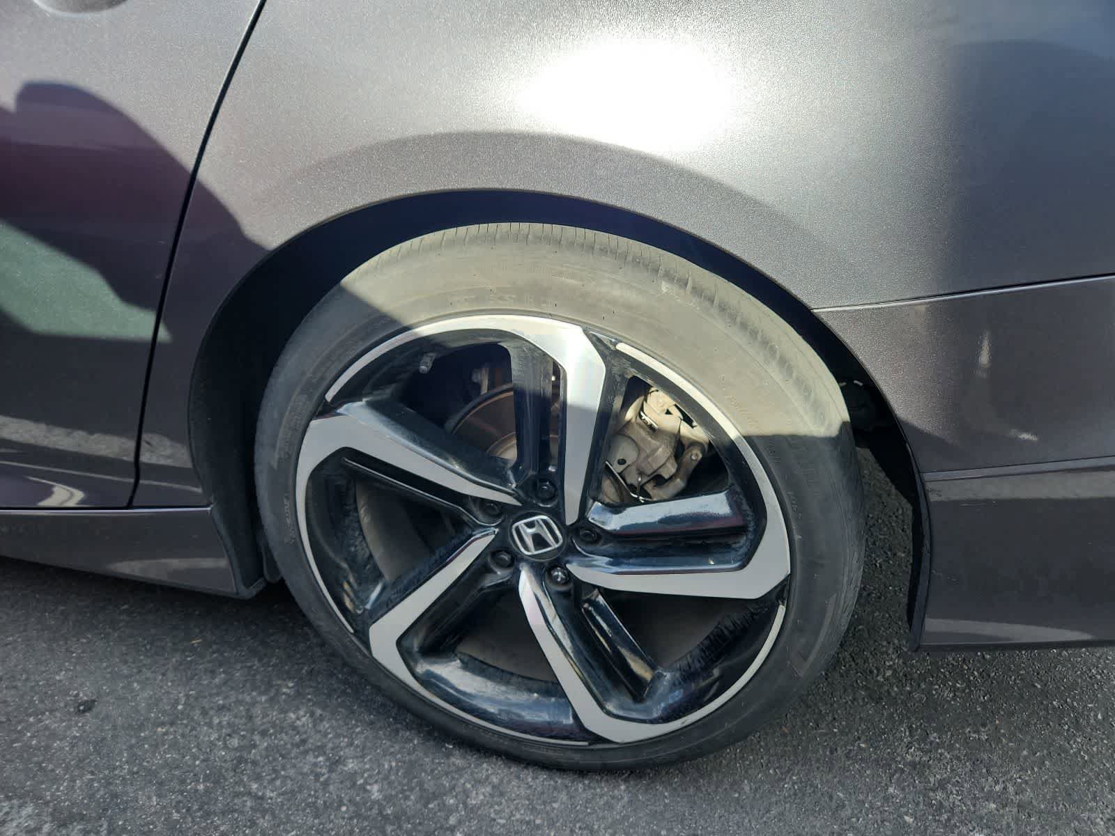 Used 2018 Honda Accord Sport image 8