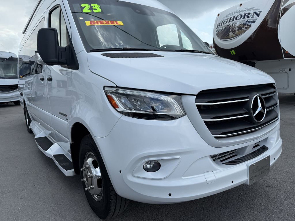 Used 2022 Mercedes-Benz Sprinter 3500 image 4
