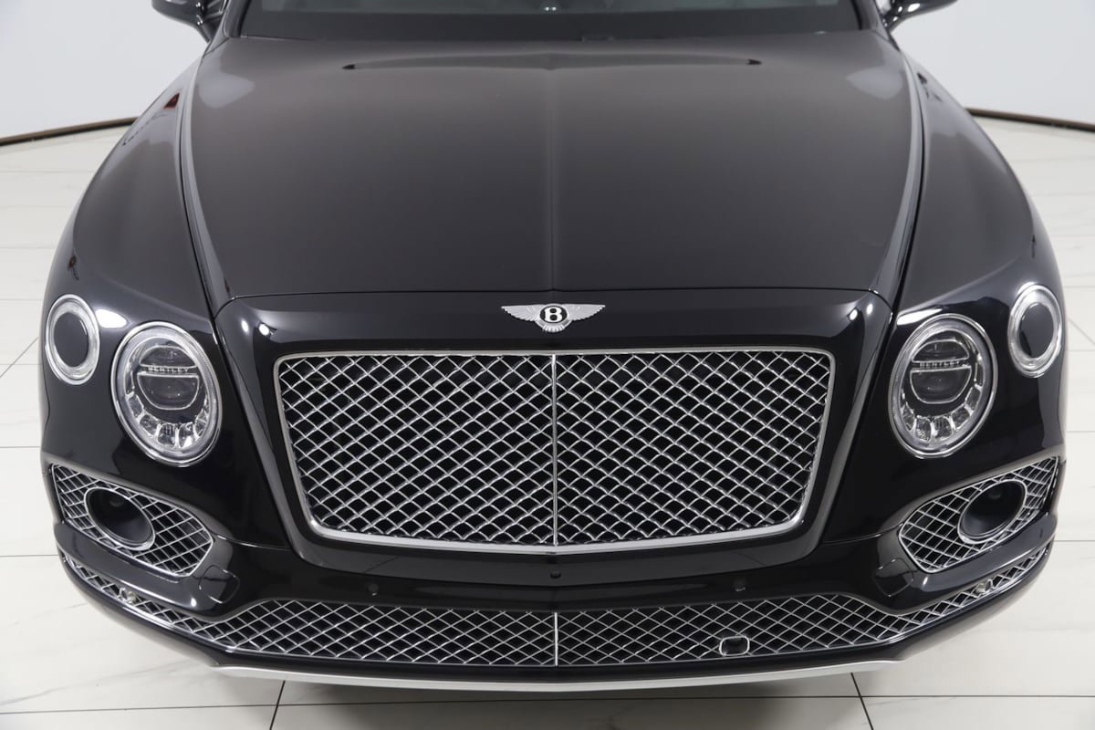 Used 2018 Bentley Bentayga AWD/4WD image 71