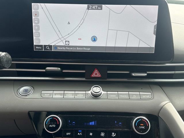 Used 2024 Hyundai Elantra SEL image 30