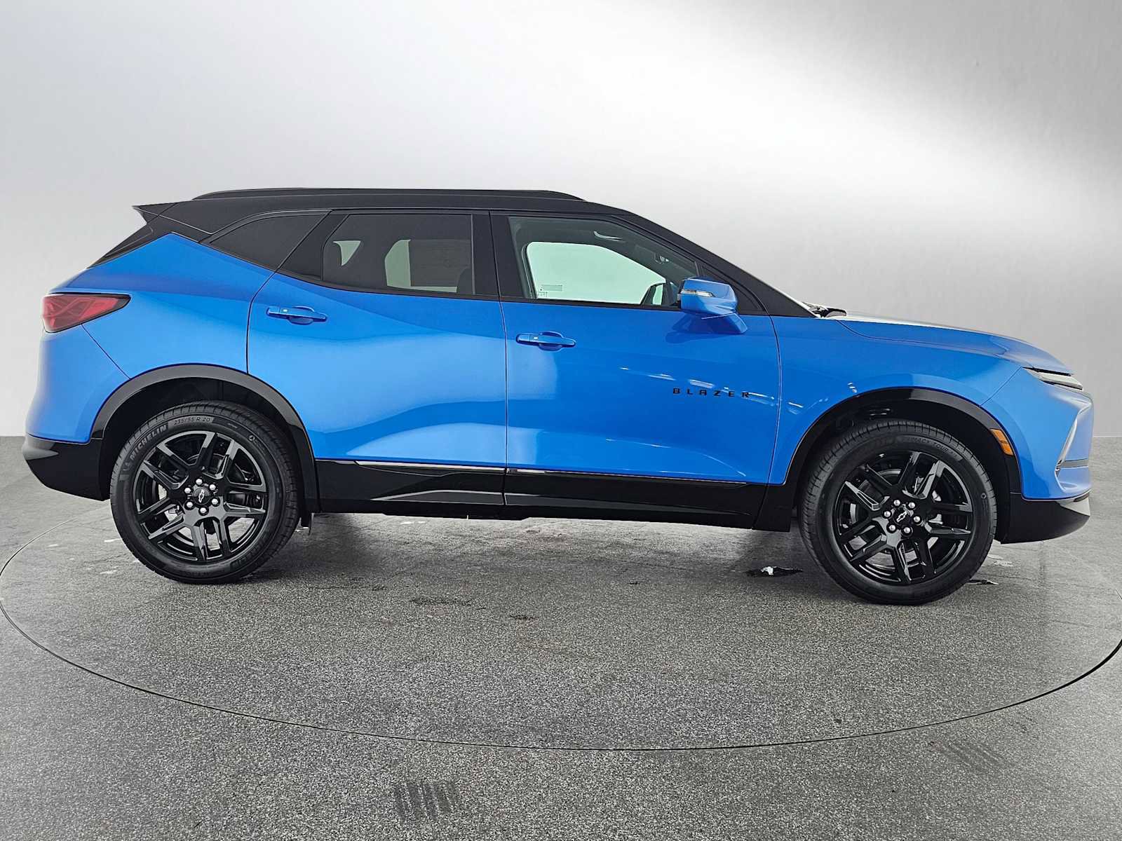 New 2026 Chevrolet Blazer RS w/ Driver Confidence II Package image 2